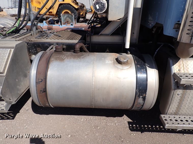 image for item DS7046 2012 Freightliner Coronado  semi truck