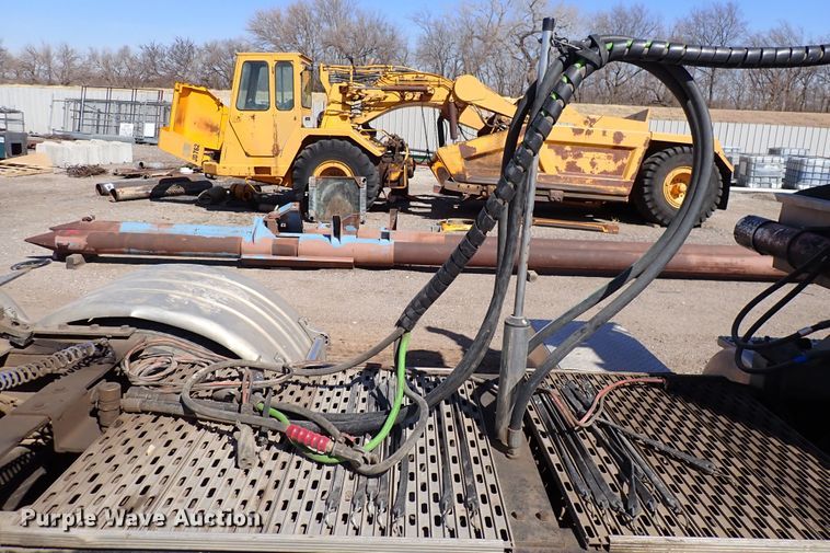 image for item DS7046 2012 Freightliner Coronado  semi truck