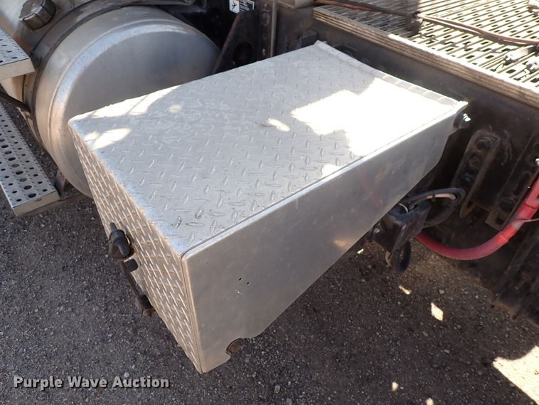 image for item DS7046 2012 Freightliner Coronado  semi truck