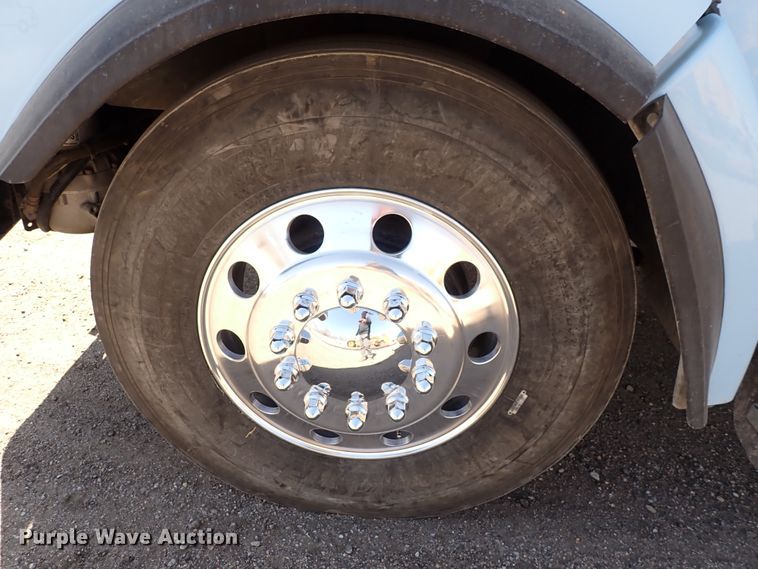 image for item DS7046 2012 Freightliner Coronado  semi truck