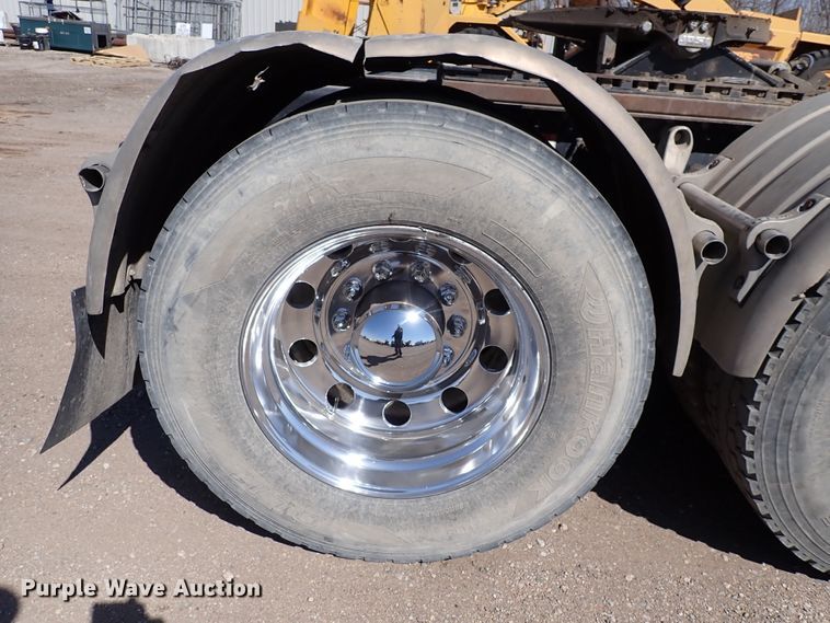 image for item DS7046 2012 Freightliner Coronado  semi truck