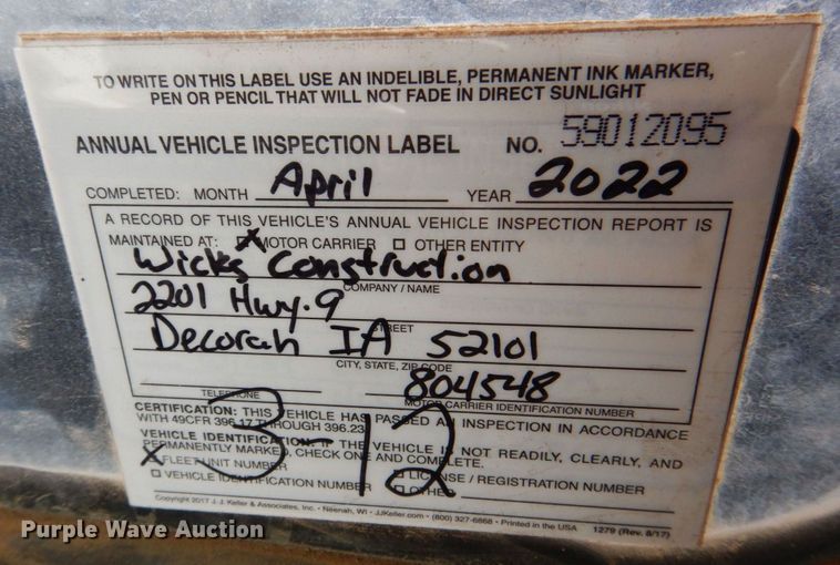 image for item DS8017 1997 Freightliner FLD120  flatbed truck