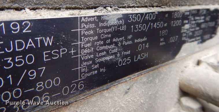 image for item DS8017 1997 Freightliner FLD120  flatbed truck