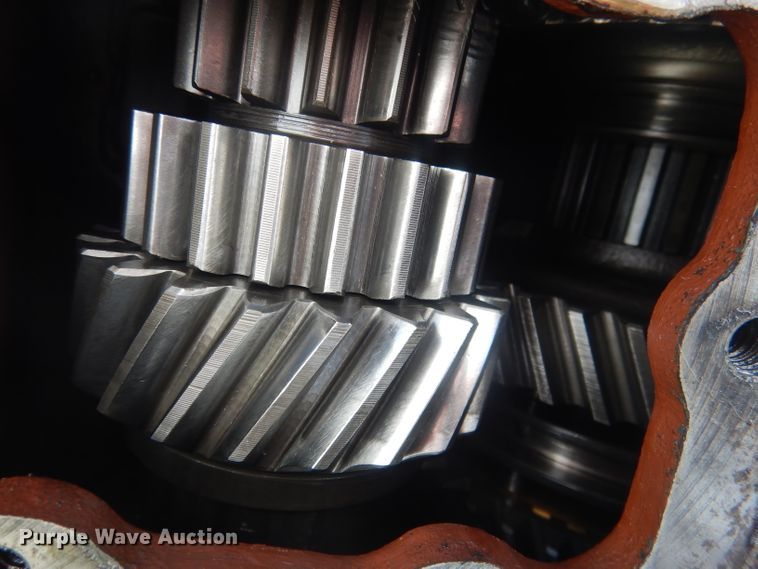 image for item HU9403 Spicer 6452  transmission