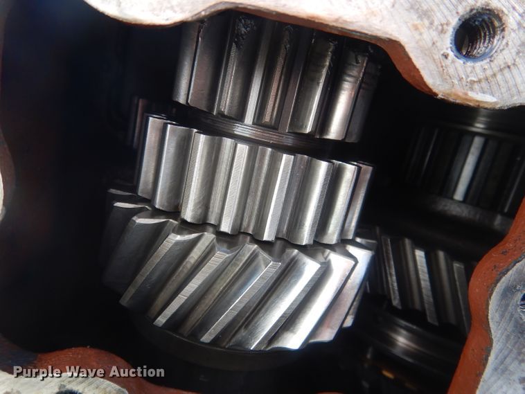 image for item HU9403 Spicer 6452  transmission