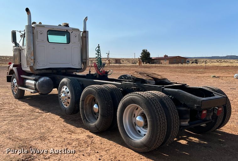 image for item IG9430 2007 Western Star 4900 SA  semi truck