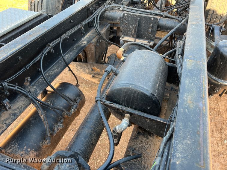 image for item IG9430 2007 Western Star 4900 SA  semi truck