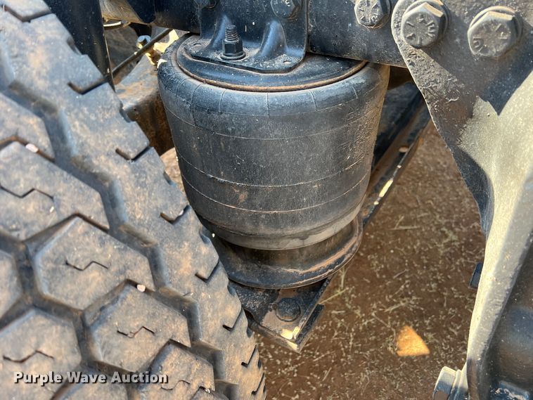 image for item IG9430 2007 Western Star 4900 SA  semi truck