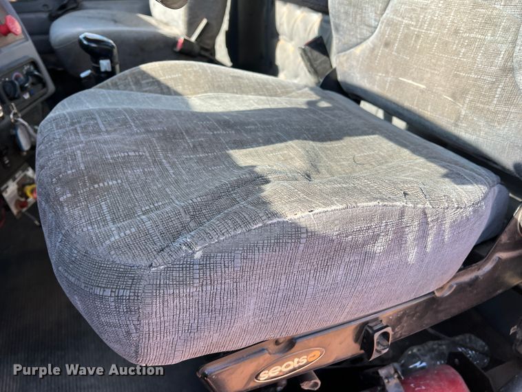 image for item IG9430 2007 Western Star 4900 SA  semi truck