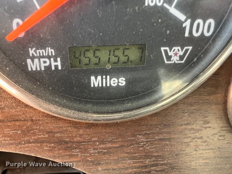 image for item IG9430 2007 Western Star 4900 SA  semi truck