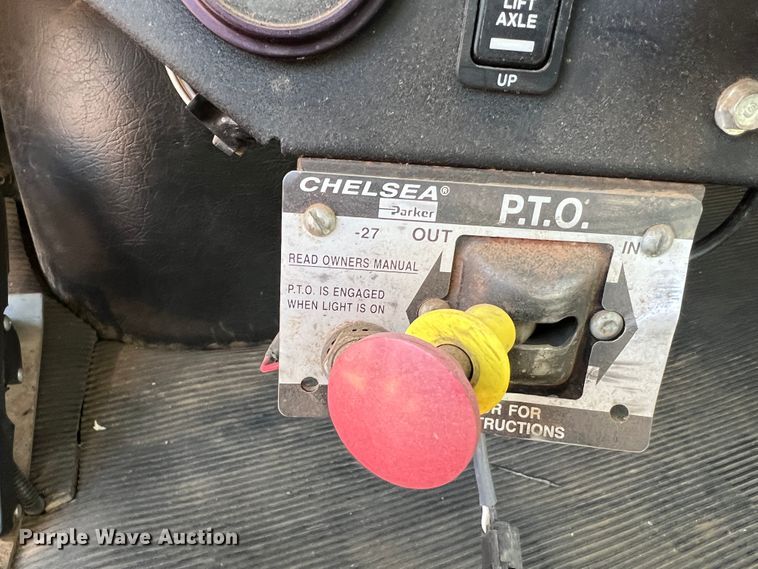 image for item IG9430 2007 Western Star 4900 SA  semi truck