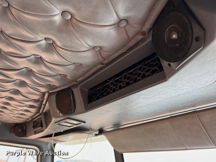 image for item IG9430 2007 Western Star 4900 SA  semi truck