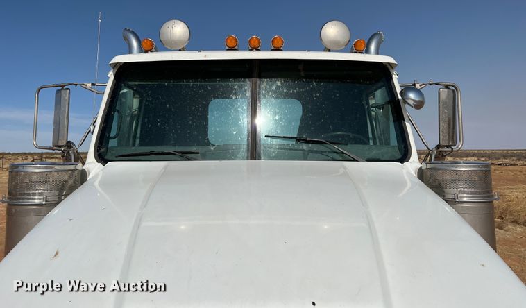 image for item IG9430 2007 Western Star 4900 SA  semi truck