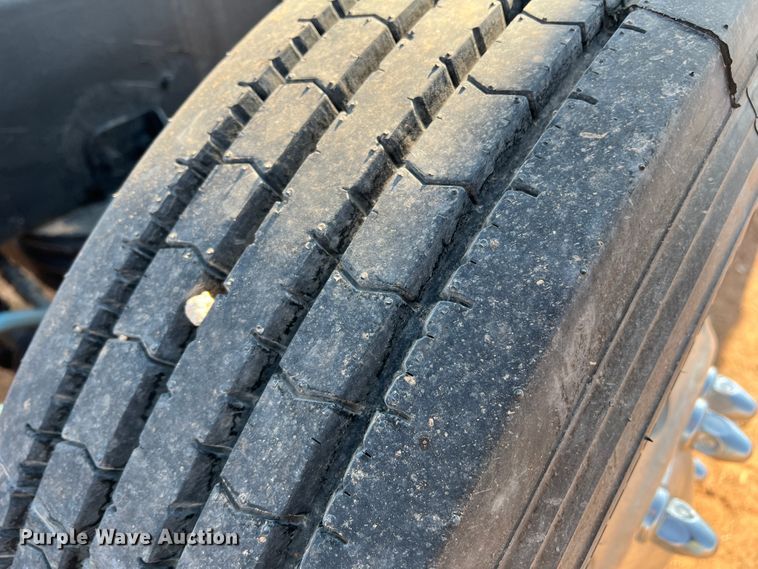 image for item IG9430 2007 Western Star 4900 SA  semi truck