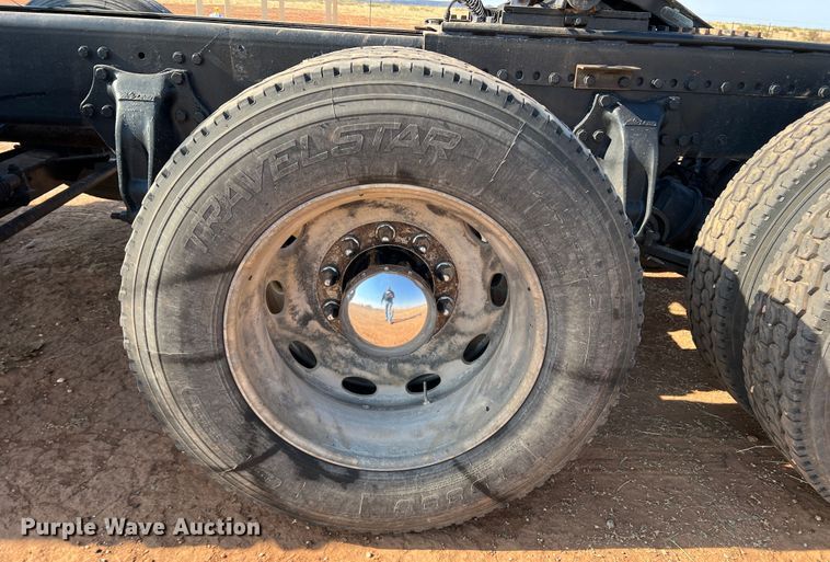 image for item IG9430 2007 Western Star 4900 SA  semi truck