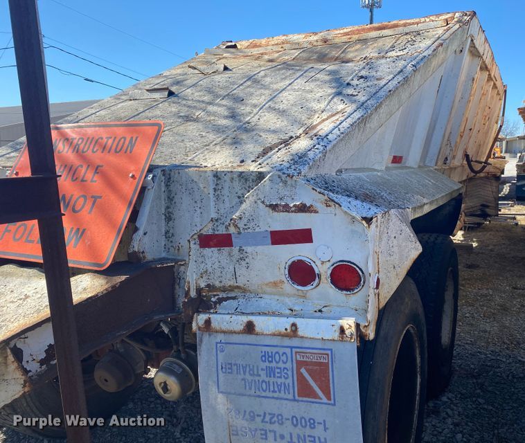 image for item IG9694 1980 Fruehauf  bottom dump trailer