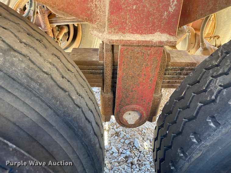 image for item IG9694 1980 Fruehauf  bottom dump trailer