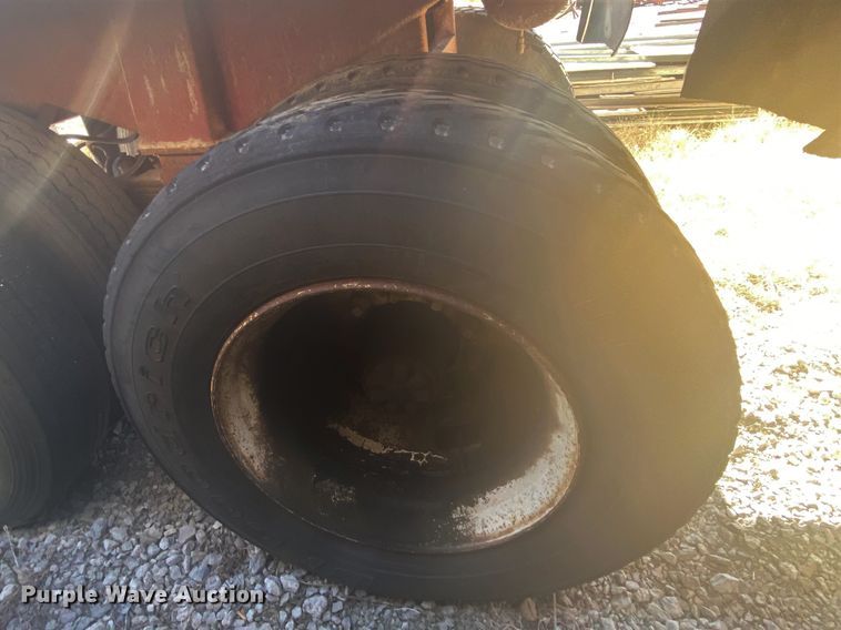 image for item IG9694 1980 Fruehauf  bottom dump trailer