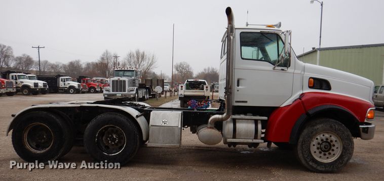 image for item JK9361 2000 Sterling L-Line  semi truck