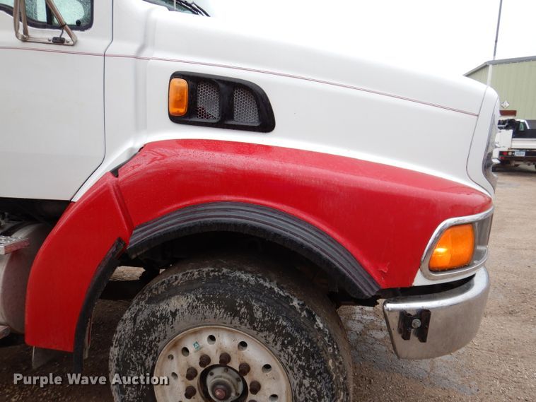 image for item JK9361 2000 Sterling L-Line  semi truck