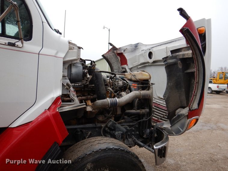 image for item JK9361 2000 Sterling L-Line  semi truck