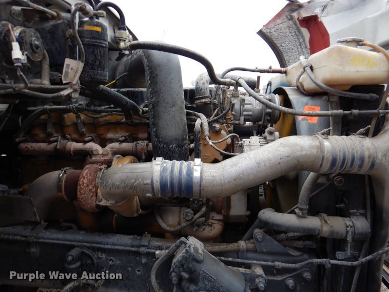 image for item JK9361 2000 Sterling L-Line  semi truck