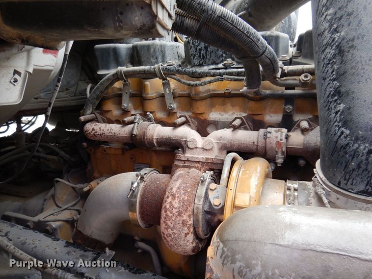 image for item JK9361 2000 Sterling L-Line  semi truck