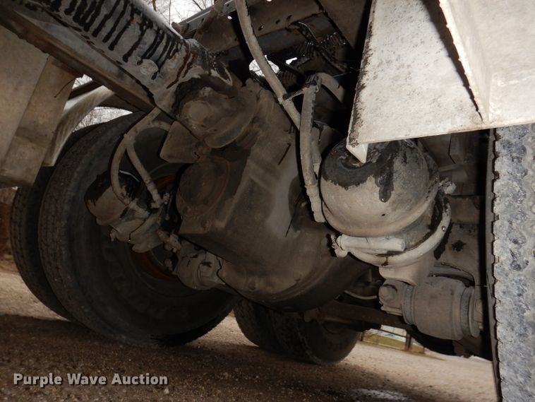 image for item JK9361 2000 Sterling L-Line  semi truck