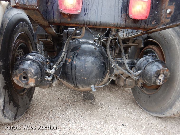 image for item JK9361 2000 Sterling L-Line  semi truck