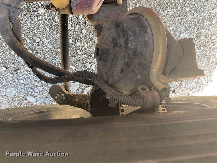 image for item JN9268 2001 Freigtliner Century Classic  semi truck