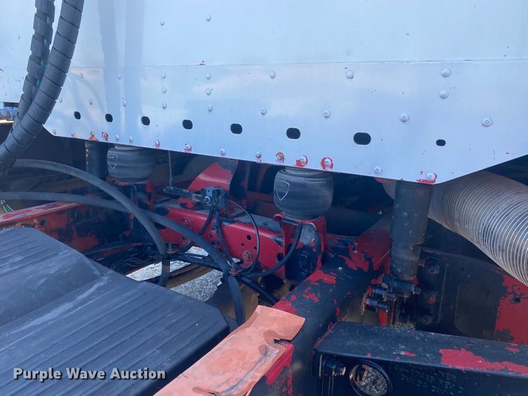 image for item JN9268 2001 Freigtliner Century Classic  semi truck