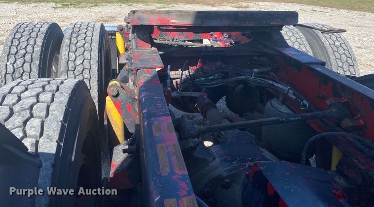 image for item JN9268 2001 Freigtliner Century Classic  semi truck