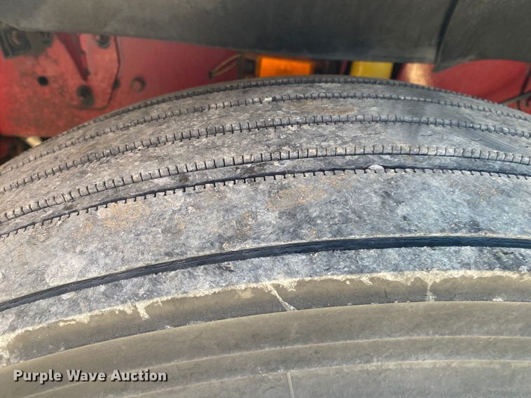 image for item JN9268 2001 Freigtliner Century Classic  semi truck