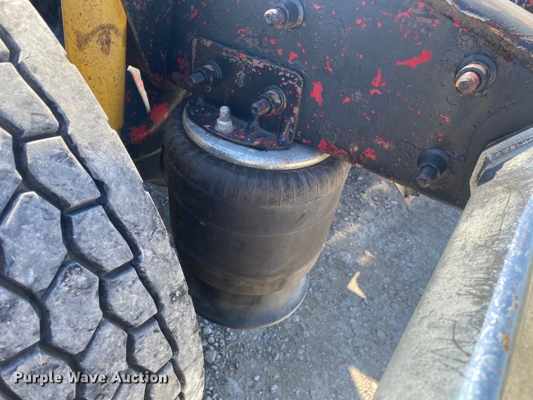 image for item JN9268 2001 Freigtliner Century Classic  semi truck