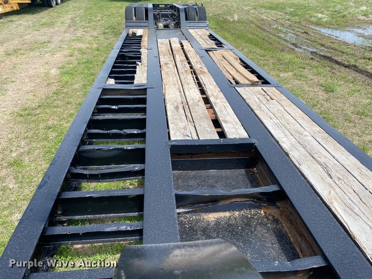 image for item JN9291 2006 XL Specialized XL80MG  lowboy equipment trailer