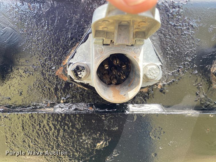 image for item JN9291 2006 XL Specialized XL80MG  lowboy equipment trailer