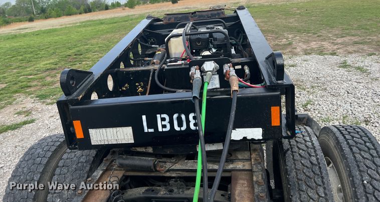 image for item JN9295 2009 Fontaine Magnitude 55H  lowboy equipment trailer