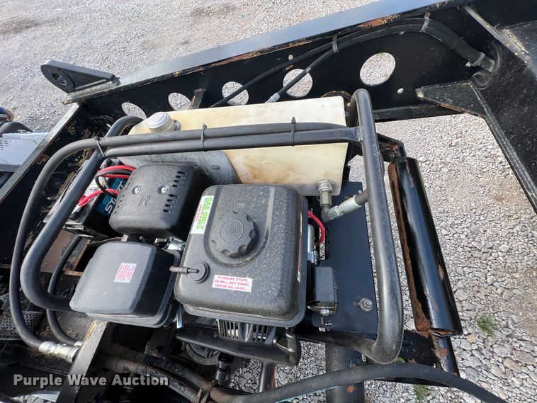 image for item JN9295 2009 Fontaine Magnitude 55H  lowboy equipment trailer