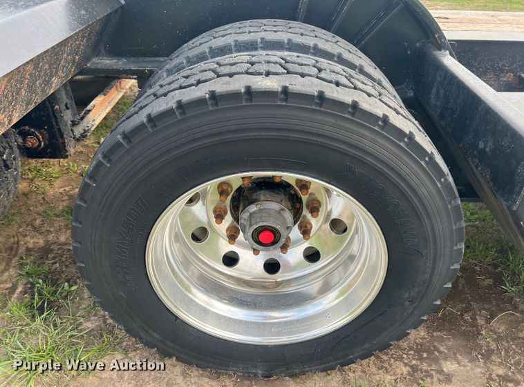 image for item JN9295 2009 Fontaine Magnitude 55H  lowboy equipment trailer