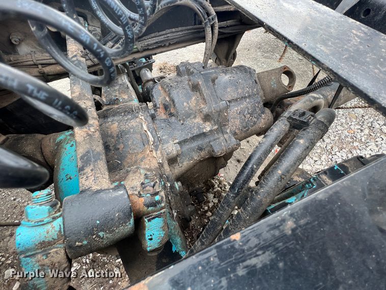 image for item KG9825 2008 Freightliner Columbia 120  semi truck