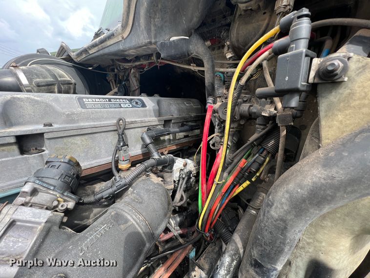 image for item KG9825 2008 Freightliner Columbia 120  semi truck