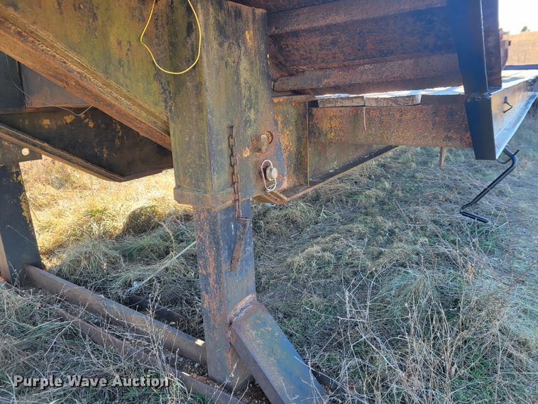 image for item KH9835 1989 Shop built  equipment trailer