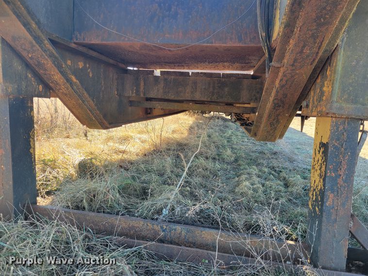 image for item KH9835 1989 Shop built  equipment trailer