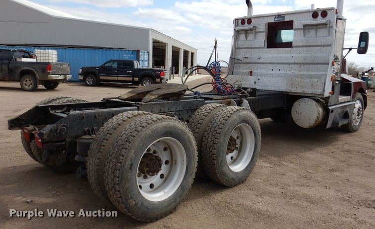 image for item KN9967 1990 Kenworth T600  semi truck