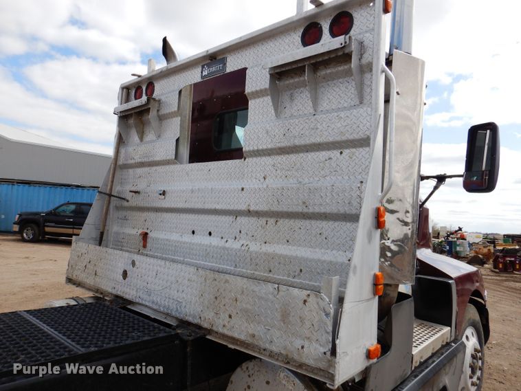 image for item KN9967 1990 Kenworth T600  semi truck