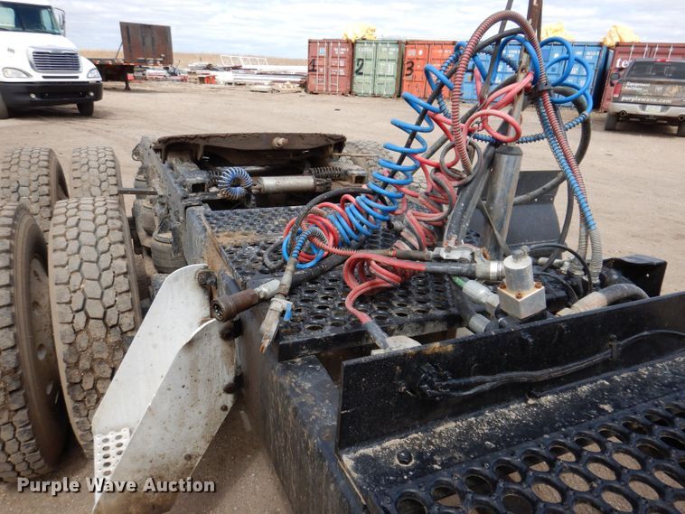 image for item KN9967 1990 Kenworth T600  semi truck