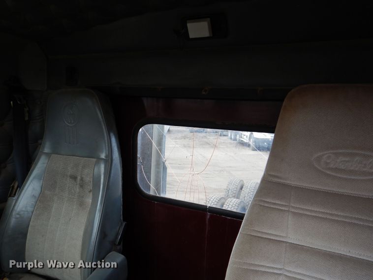 image for item KN9967 1990 Kenworth T600  semi truck