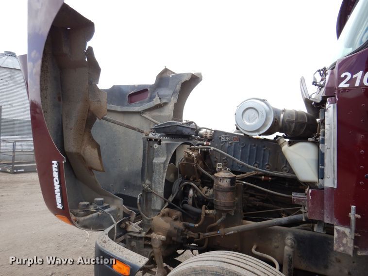 image for item KN9967 1990 Kenworth T600  semi truck