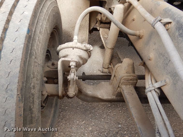 image for item KN9967 1990 Kenworth T600  semi truck