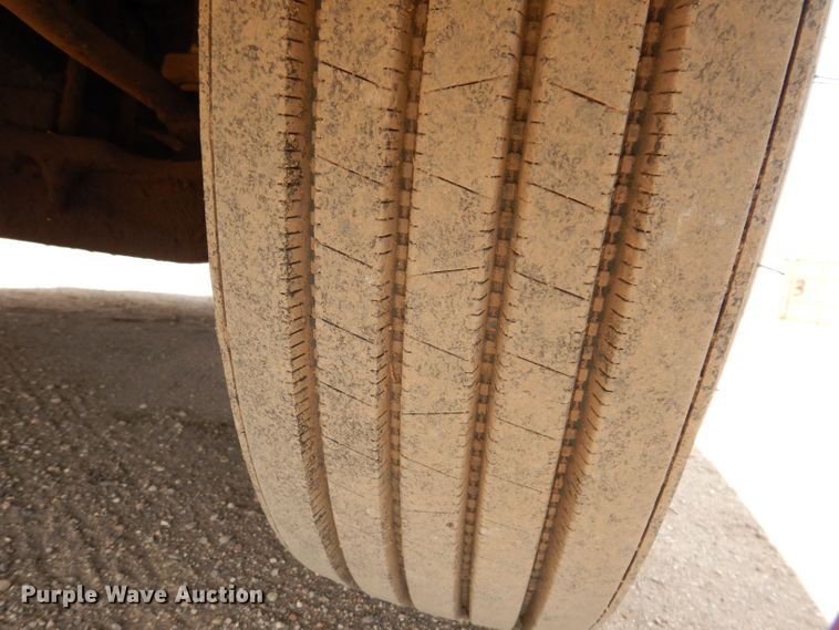 image for item KN9967 1990 Kenworth T600  semi truck